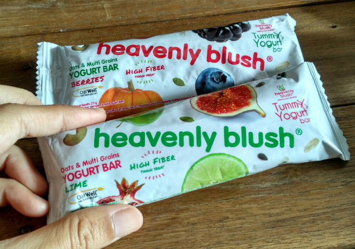 Review-heavenly-blush-yogurt-bar-18
