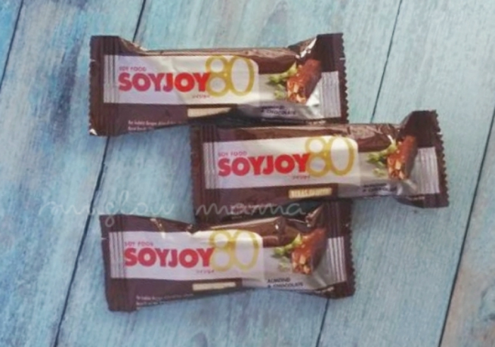 Review-snack-bar-soyjoy-almond-and-chocolate-11