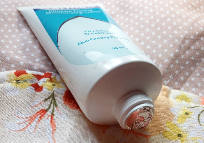 Review-carmed-ultimate-essence-moisturizing-lotion-5