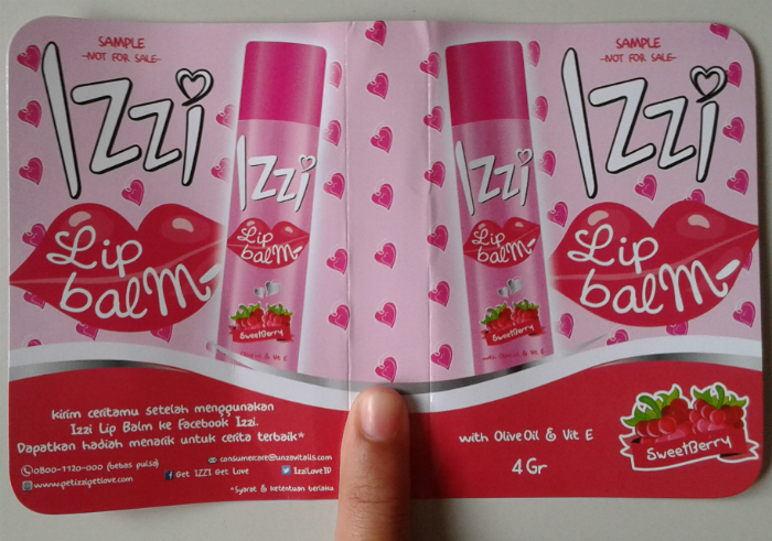 Review-izzi-lip-balm-sweetberry-49