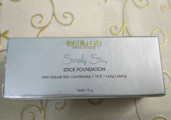 Review-mustika-ratu-simply-stay-stick-foundation-smoothie-yellow-18
