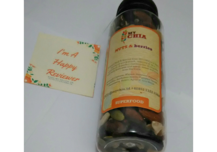 Review-my-chia-roasted-nuts-and-berries-11