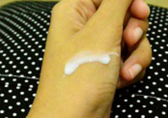 Review-sariayu-putih-langsat-facial-foam-dan-moisturizer-5