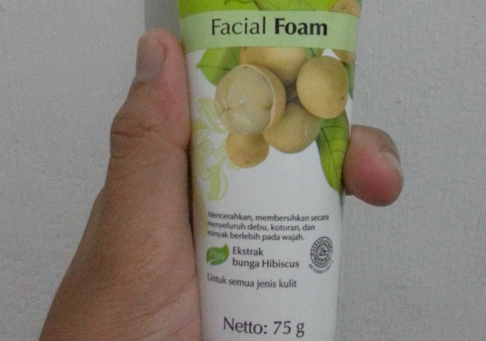 Review-sariayu-putih-langsat-facial-foam-dan-moisturizer-19