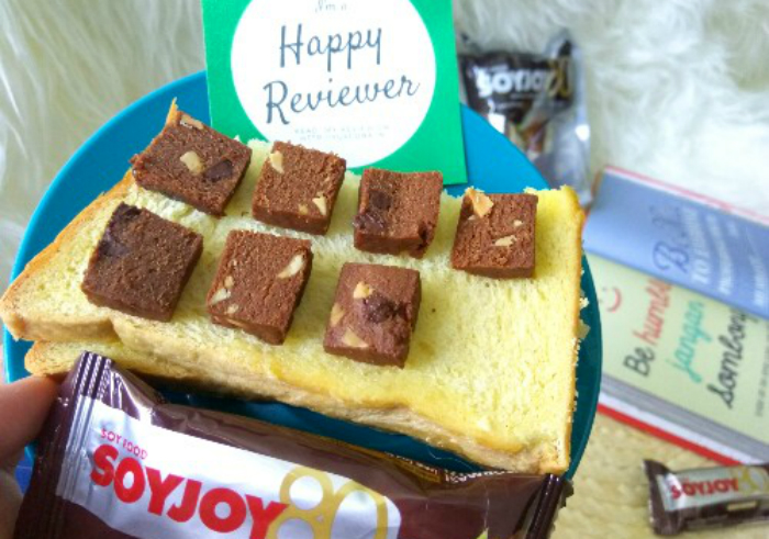 Review-snack-bar-soyjoy-almond-and-chocolate-15