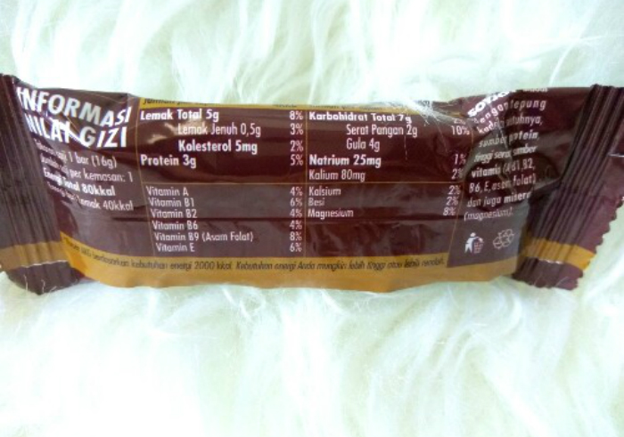 Review-snack-bar-soyjoy-almond-and-chocolate-16