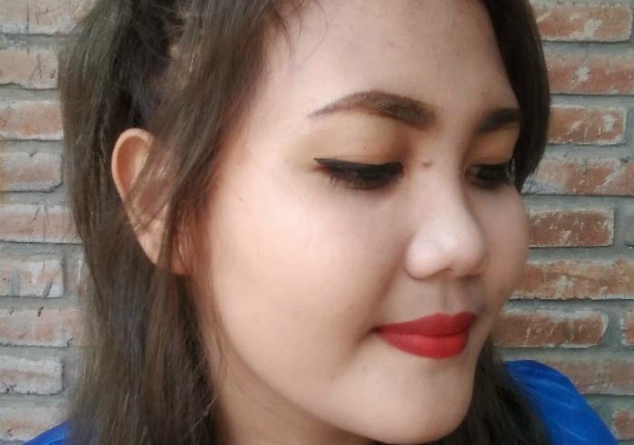 Review-zoya-cosmetics-lip-paint-pure-red-15