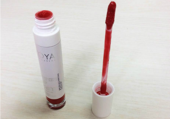 Review-zoya-cosmetics-lip-paint-pure-red-22