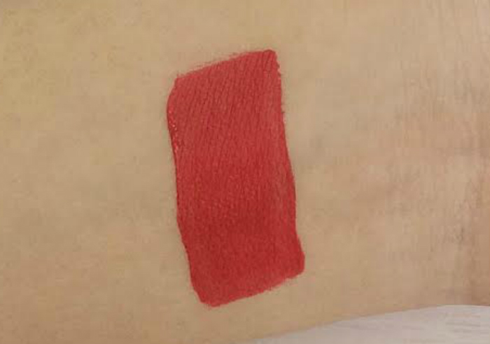 Review-zoya-cosmetics-lip-paint-pure-red-23